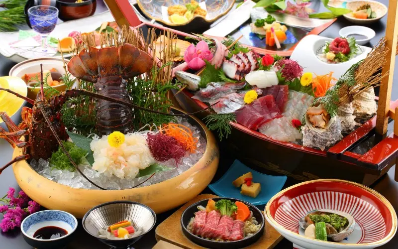 彩り豊かな懐石料理メイン